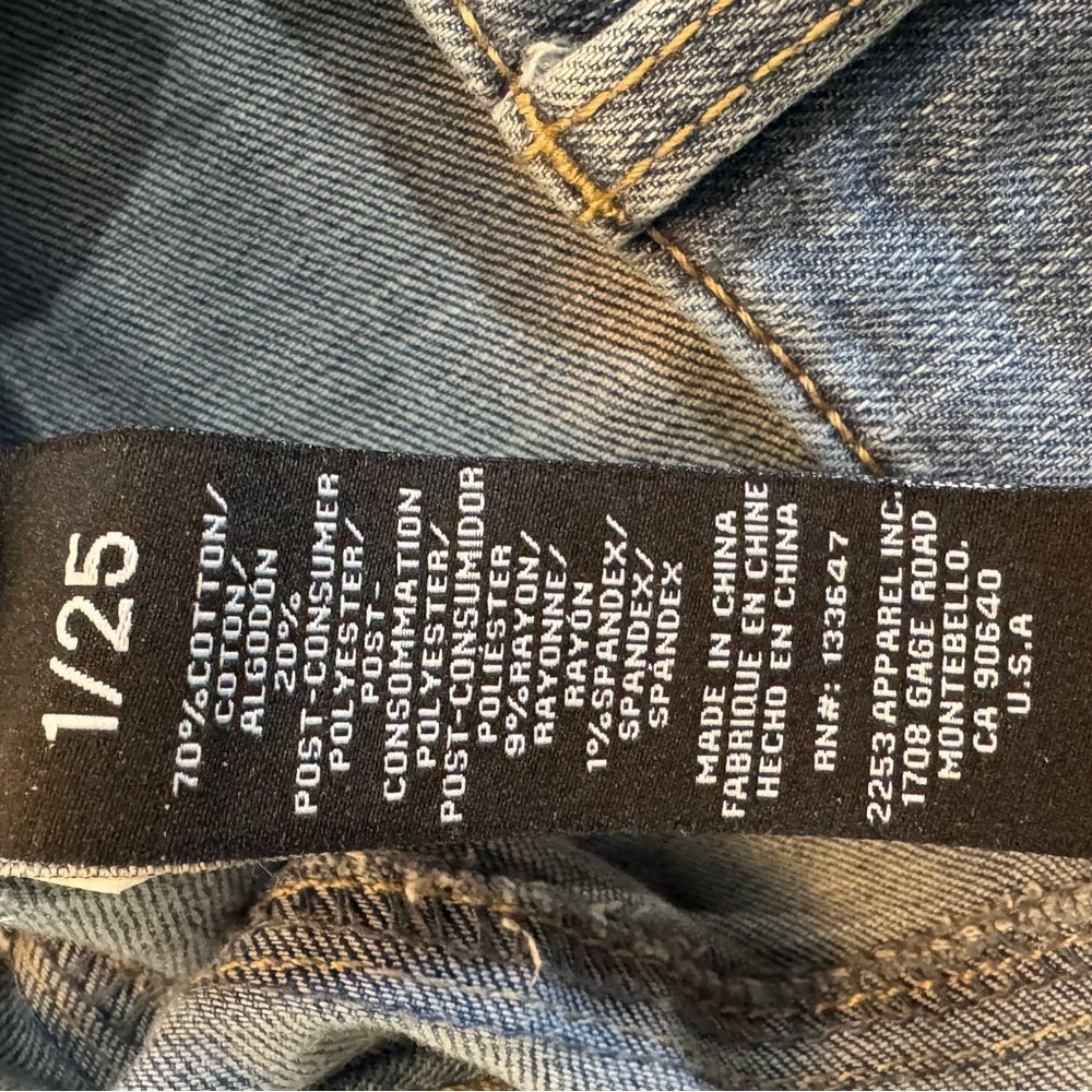 BCBGeneration Women’s Mid Rise Bootcut Distressed Blue Jeans Size 1 - Picture 3 of 14